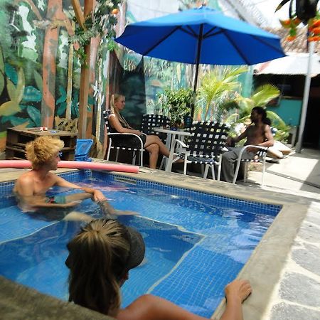 Hostal Mochilas غرناطة المظهر الخارجي الصورة