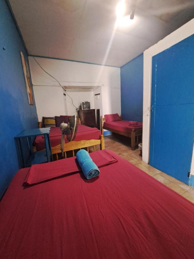 Hostal Mochilas غرناطة الغرفة الصورة